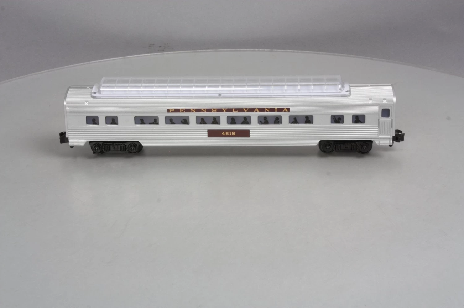 American Flyer 6-49959 S Scale Pennyslvania Streamline Full Vista Dome Car 4 American Flyer 6-49959 S Scale Pennyslvania Streamline Full Vista Dome Car - Image 2
