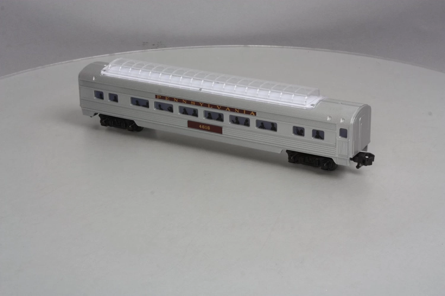 American Flyer 6-49959 S Scale Pennyslvania Streamline Full Vista Dome Car 5 American Flyer 6-49959 S Scale Pennyslvania Streamline Full Vista Dome Car - Image 3
