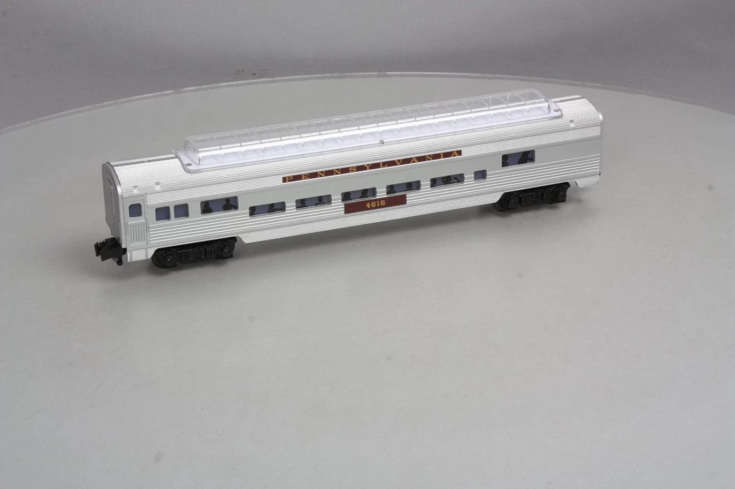 American Flyer 6-49959 S Scale Pennyslvania Streamline Full Vista Dome Car 8 American Flyer 6-49959 S Scale Pennyslvania Streamline Full Vista Dome Car - Image 6