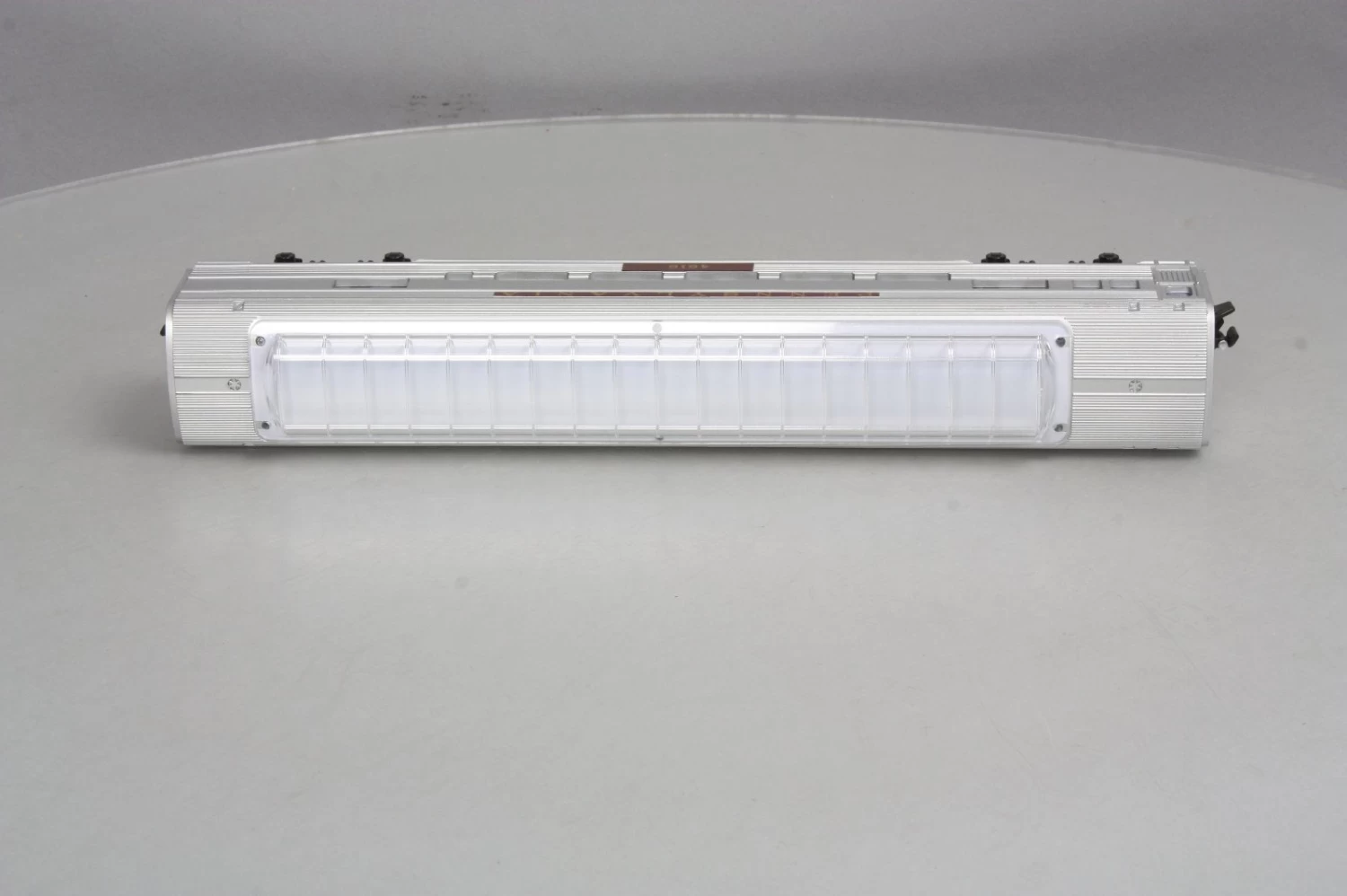 American Flyer 6-49959 S Scale Pennyslvania Streamline Full Vista Dome Car 11 American Flyer 6-49959 S Scale Pennyslvania Streamline Full Vista Dome Car - Image 9