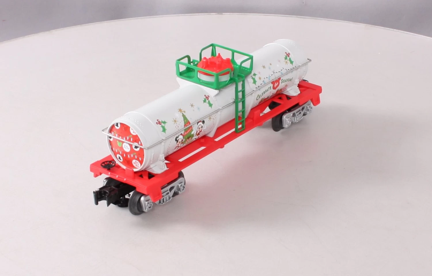 Lionel 2028360 O Mickey & Friends Christmas Tank Car 6 Lionel 2028360 O Mickey & Friends Christmas Tank Car - Image 4