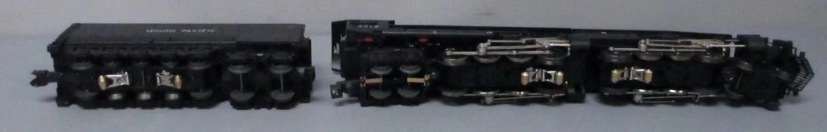 Lionel 1932162 O Union Pacific LC2 LionMaster Big Boy Steam Locomotive #4014 5 Lionel 1932162 O Union Pacific LC2 LionMaster Big Boy Steam Locomotive #4014 - Image 3